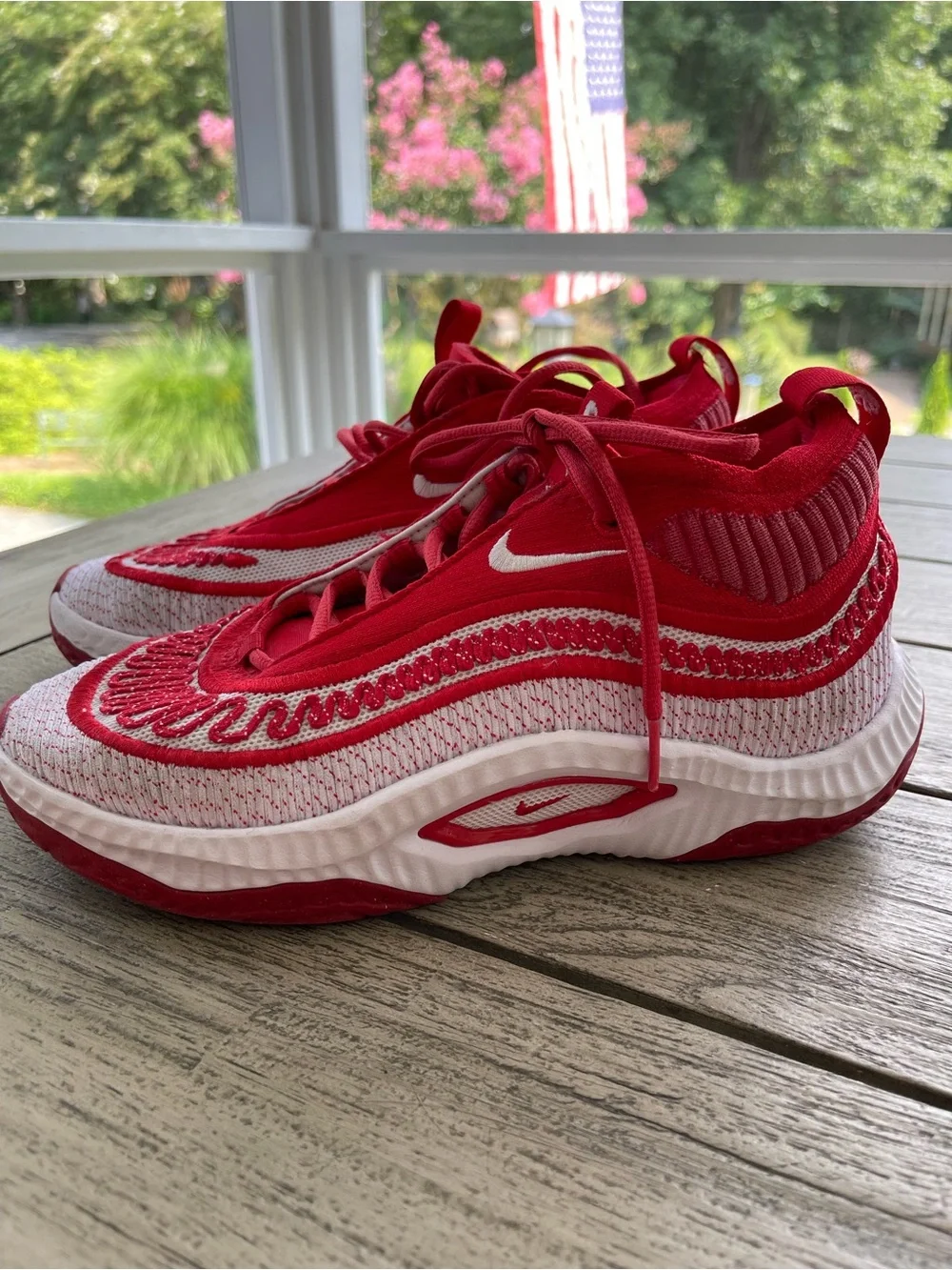 Nike Cosmic Unity 3 TB Red and White Athletic Sneakers Youth Size 6 (38.5)